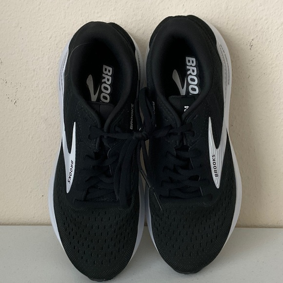 Brooks Shoes - Brooks Adrenaline GTS 24 Women Athletic Sneakers